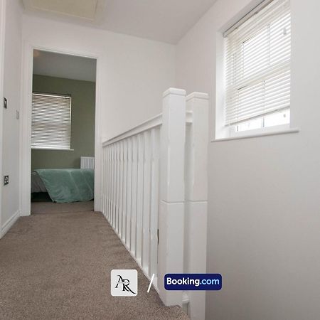 Cozy House By Ar Properties Short Lets & Serviced Accommodation Colchester Dış mekan fotoğraf