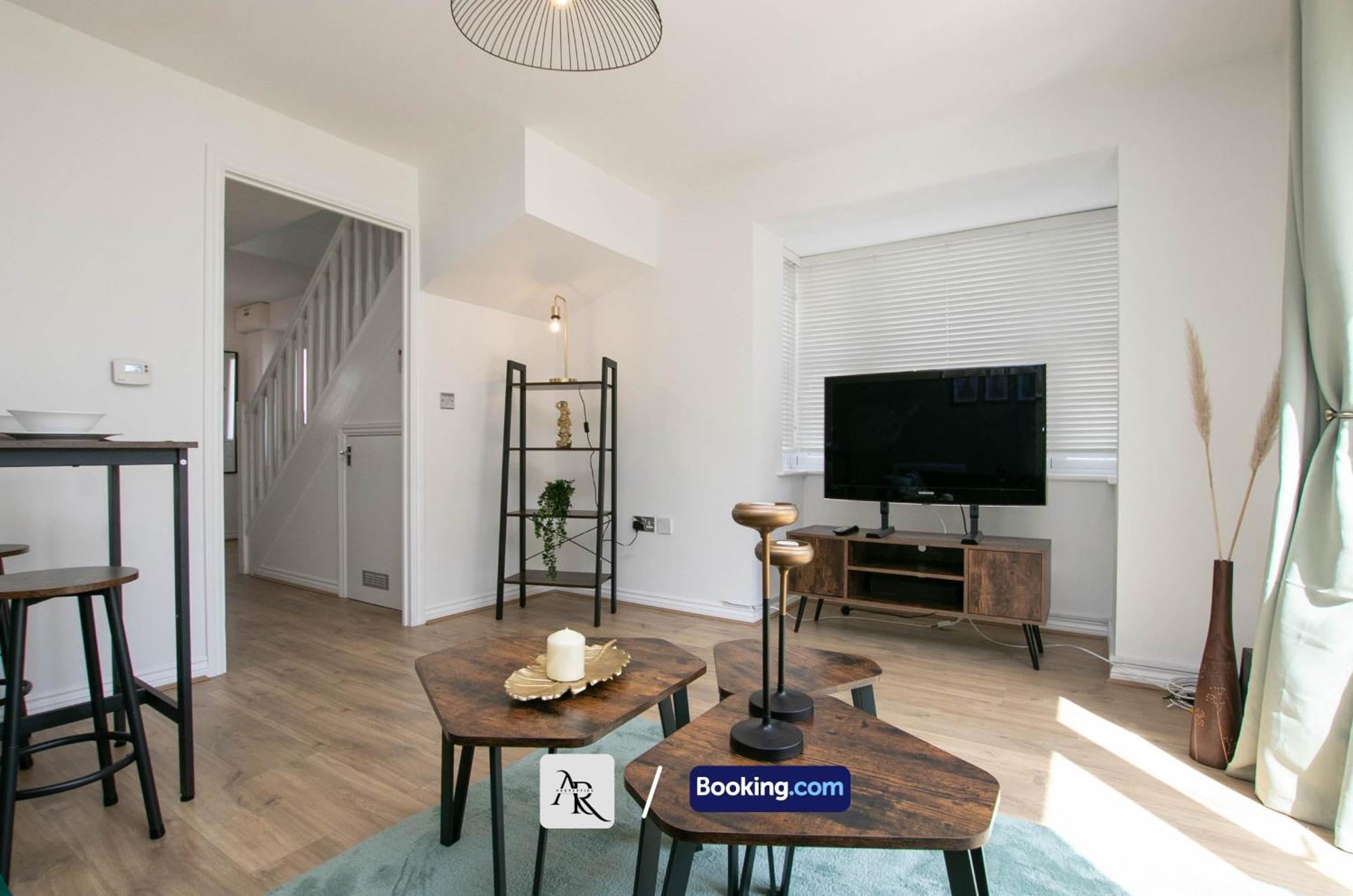 Cozy House By Ar Properties Short Lets & Serviced Accommodation Colchester Dış mekan fotoğraf